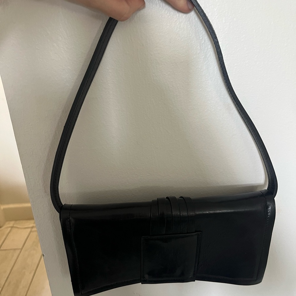 MARRIE SAINT PIERRE black leather purse - Picture 5 of 10